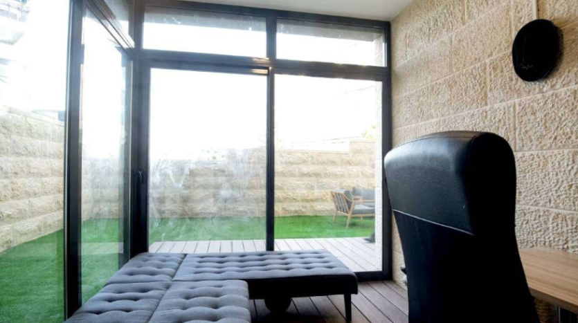 4pieces Kyriat Haleom 2