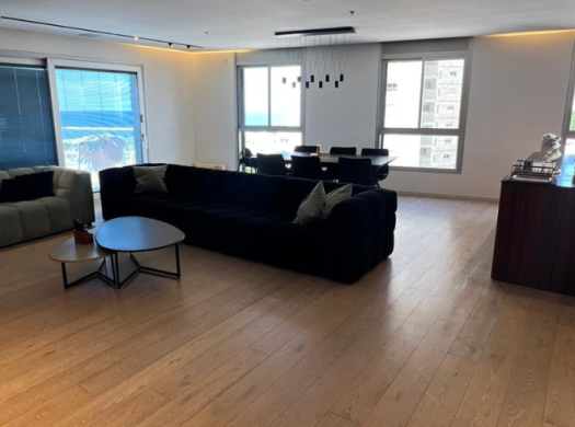 A vendre à Netanya Appartement de Luxe- West Lagoon