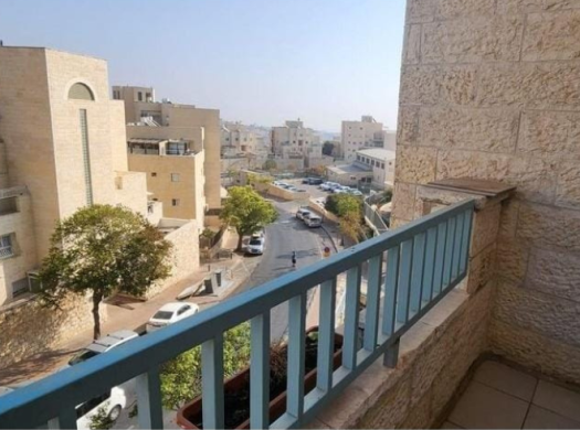 A vendre appartement 3 pièces à Har Homa