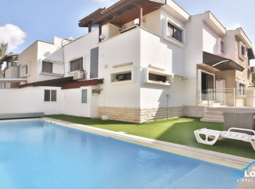 A vendre à Kiryat Yam – Cottage 6 pièces
