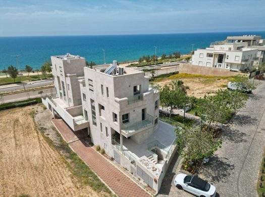 Front de mer Neot 600 — Villa de luxe 8 pièces, Netanya
