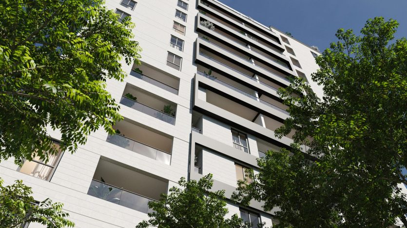 Rendu 3D en contre-plongee d une tour residentielle du programme neuf David a Netanya, balcons et terrasses vegetalisees