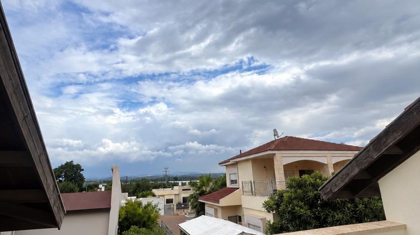 Vue depuis la terrasse d une villa a Ben Ami sur la Galilee occidentale